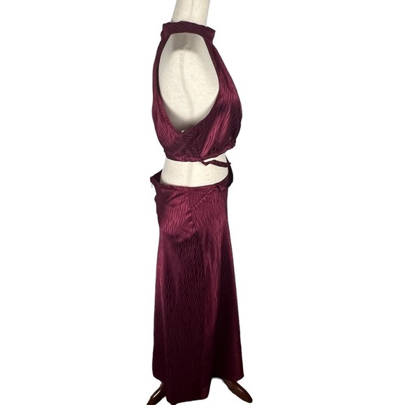LULU'S FIERCE VISION JACQUARD CUTOUT SATIN MIDI DRESS IN WINE RED NWT SIZE LARGE - Picture 12 of 16